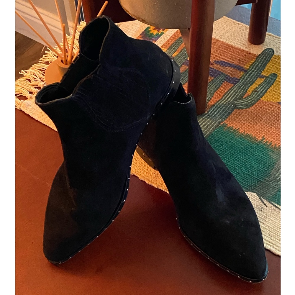 REBECCA MINKOFF SZ6.5 Suede Ankle Boots
